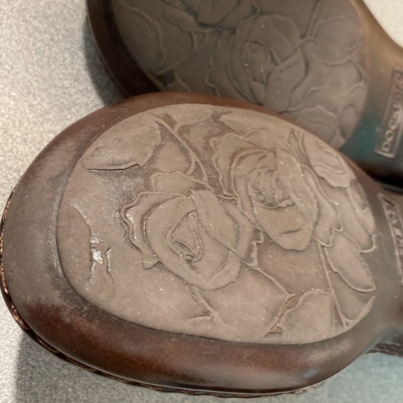 Dockers - women’s leather sandals. Size 6.5 - Picture 12 of 13